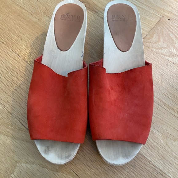 Bryr Jane Slide Red Clogs - Size 40 / US 9 - Picture 2 of 5